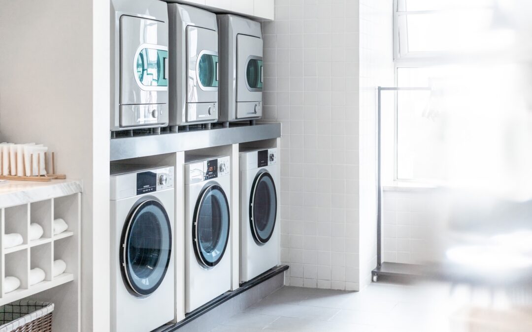 Maximizing Efficiency and Savings with the Right Commercial Laundry Equipment and Chemicals